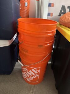 5 gallon bucket